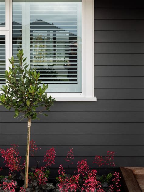 Linea Weatherboard By James Hardie Makes A Bold Statement When Paired