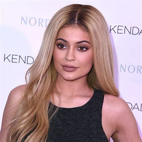 Kylie Jenner Dyes Her Hair Blonde Popsugar Beauty