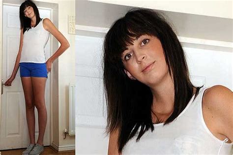 Britains Tallest Girl Measures 6ft9in Without High Heels Mirror