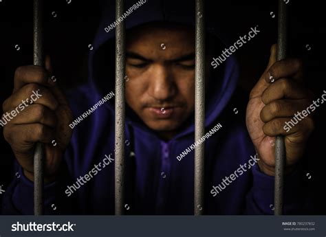 Men Were Arrested Handcuffed Prisoner Jail Stock Photo 780237832