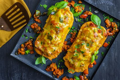 Veganer gefüllter Butternutkürbis aus dem Ofen Rezept