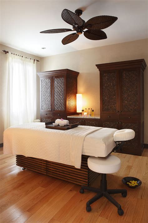 Come And Relax At The Alaia Spa With Products And Treatments By Espa Spa Room Decor Spa