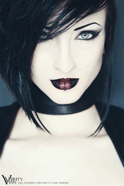 D۷ With images Gothic beauty Goth beauty Dark beauty