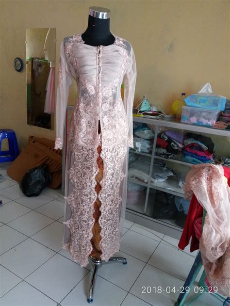 Gaun Nikah Orang Tua Payet Gaun Pesta Desain Baju Pesta Kebaya Modern