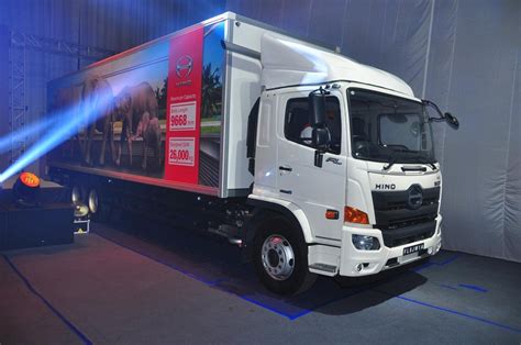 Thousands of used trucks for sale are available on pakwheels. Hino Launches All-New 500-Series FL8J 10-Wheeler Truck Via Virtual Livestream | Power Wheels ...