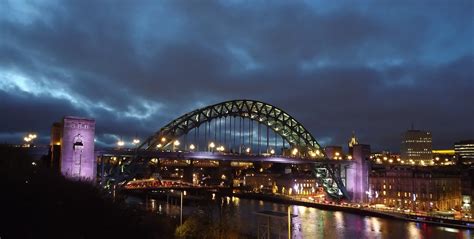 Northumbrian Images Tyne Bridges At Night