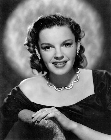 Judy Garland In The 1940s Judy Garland Hollywood Icons Celebrities