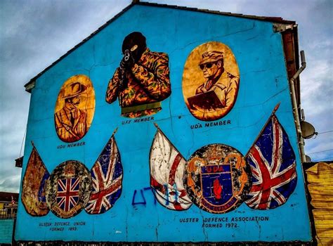 A Black Cab Tour Of The Belfast Murals Travel Addicts