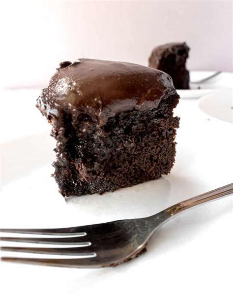 Single Layer Chocolate Ganache Buttermilk Cake ThatBakeBlog Recipe