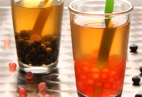 Originating in taichung, taiwan in the early 1980s, it includes chewy tapioca balls (boba or pearls) or a wide range of other toppings. Bubble Tea | Frisch Gekocht Kids