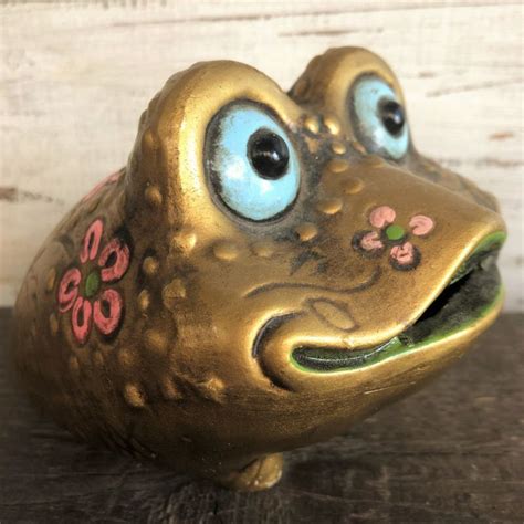 Vintage Ceramic Frog Bank Hippie Flower Power Psychedelic Gold S489