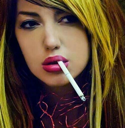 smoking girls are sexier girl smoking smoking ladies beauty girl
