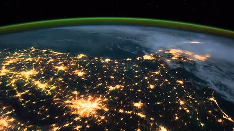 La Tierra De Noche Desde El Espacio The Earth At Night From Space