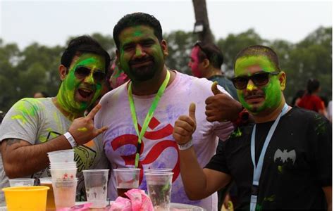 Holi Parties In Mumbai Celebrations Festivals And Activities
