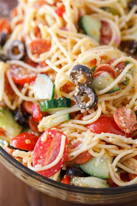 Add in ½ cup italian dressing, and mix well. Spaghetti Salad - Easy Italian Spaghetti Pasta Salad!
