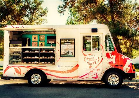 Retail locations have noticed a substantial increase in business during times when curbside bites hosts food truck gatherings. Best Food Trucks in San Diego (With images) | Best food ...