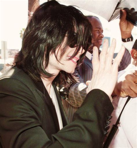 Michael Waving At His Fans Michael Jackson Portrait Michael