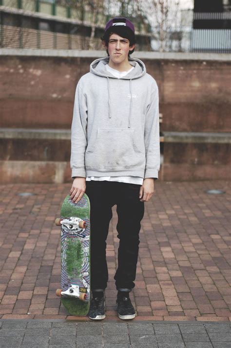 Pin By Courtney Meneely On The Way He Dresses Skateboard Fashion