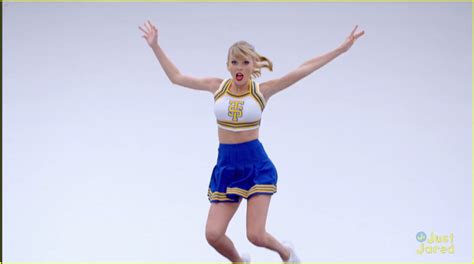 Full Sized Photo Of Taylor Swift Shake It Off Music Video Taylor Swift Debuts Shake It Off
