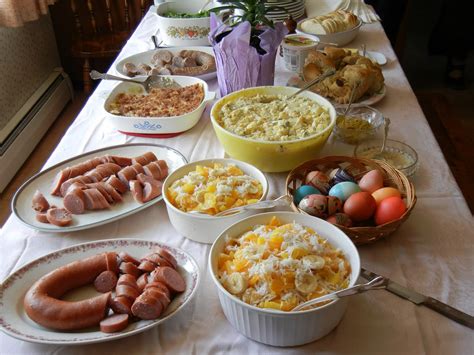 White sausage, rye soup, cakes with poppy seed or cottage cheese. polish easter breakfast menu