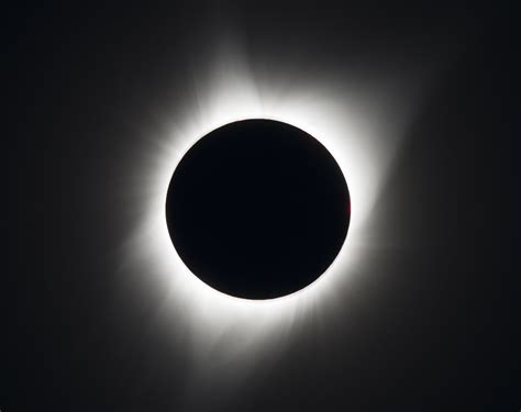 2017 Total Solar Eclipse A Total Solar Eclipse Is Seen On Flickr