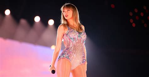 Taylor Swift Is Officially The Worlds Second Richest Self Made Female Musician Maxim