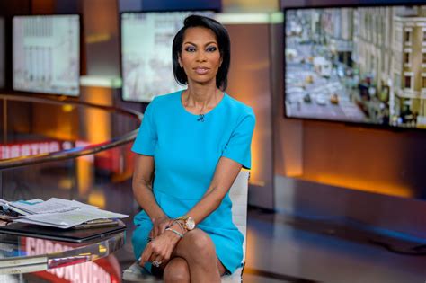 Fox News Fans Thinks Harris Faulkner Looks Phenomenal As They Spot Key