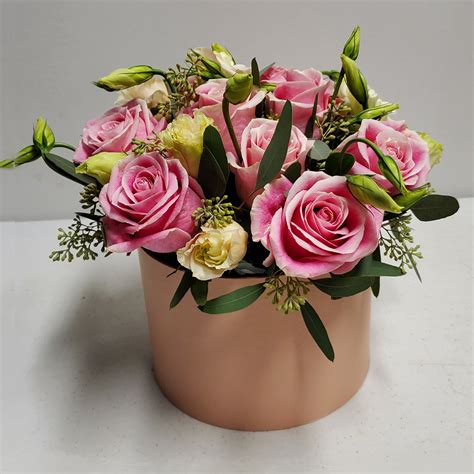 Delicate Pink Roses Yolys Floral Design