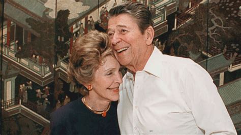 Flashback A Look Back At Ronald And Nancy Reagans Love Story