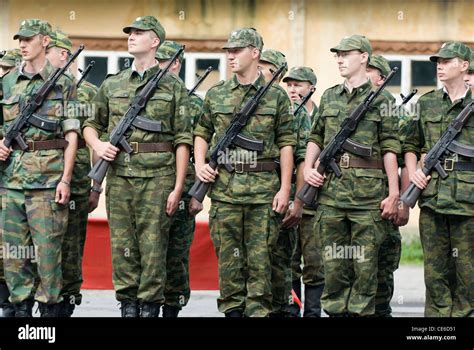 Russian Soldiers On Parade Hi Res Stock Photography And Images Alamy