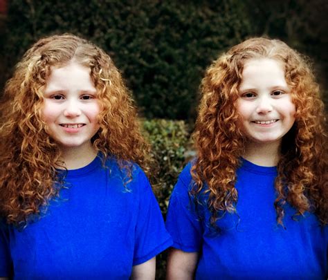 identical twins identicaltwins identicaltwingirls redhair curlyhair red hair identical