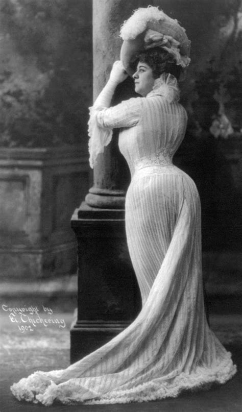 The Beauty Of Edwardian Women Charming Photos Of Ladies From The Back In The 1900s ~ Vintage