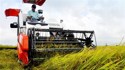 Combine Harvester Kubota Malaysia