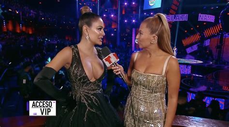 ninel conde lleva un sexy look a los latin american music awards 2019 telemundo