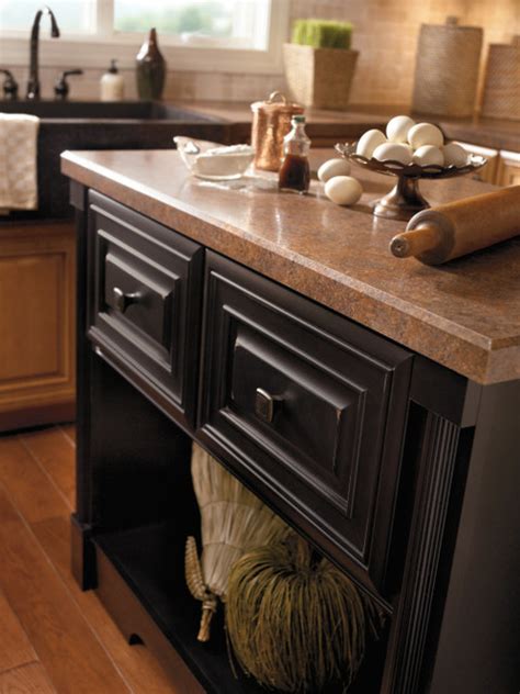 Contact and general information about masterbrand cabinets, inc company, headquarter location in jasper, in. Diamond Cabinetry: Galena Maple Heirloom Black ...