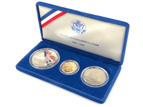 Lot 1986 Us Liberty Commemorative Gold And Silver 3 Coin Proof Set