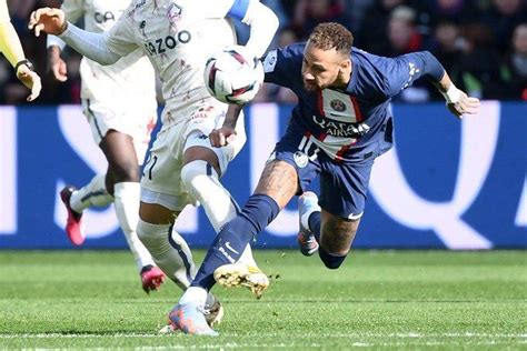 PSG Entorse de la cheville avec lésions pour Neymar Sunusport com
