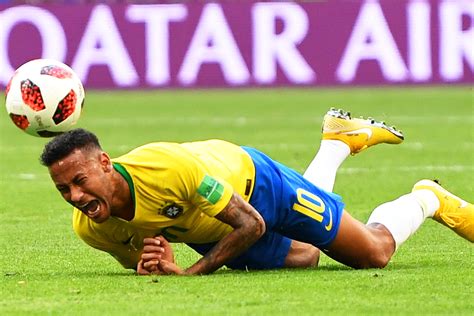 Neymar Vergonha Para O Futebol Diz Jornal Americano Veja