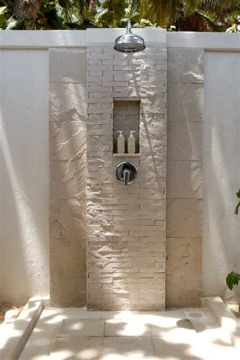 30 Affordable Outdoor Shower Ideas To Maximum Summer Vibes With Images Outdoor Bathroom