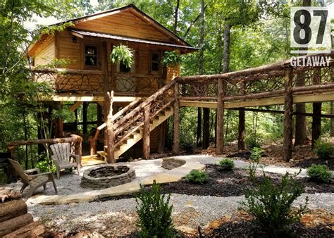 Your Romantic Getaway in the Ozarks | 87Getaway Treehouses and Cabins