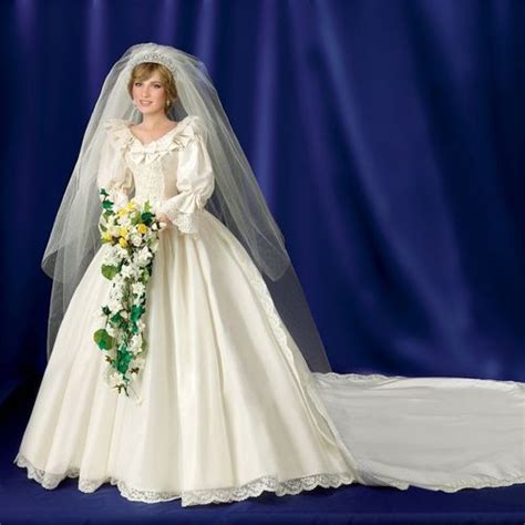 Princess Diana Commemorative Poseable Porcelain Bride Doll 5697