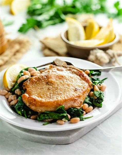 Pan Fried Pork Chops In White Wine Sauce The Cozy Cook