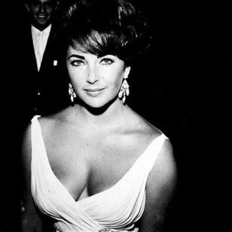 Nude Pictures Of Elizabeth Taylor Are A Charm For Her Fans The Viraler
