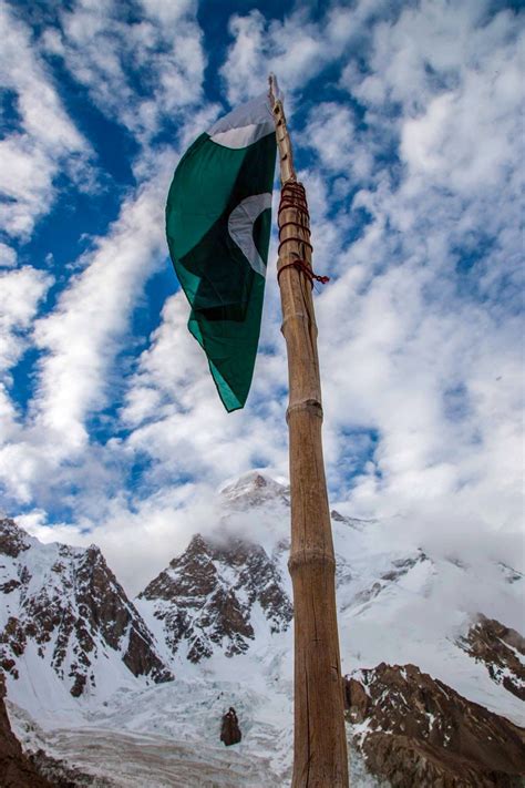 Flag of Pakistan | Northern Pakistan | Pakistan flag, Pakistan photos