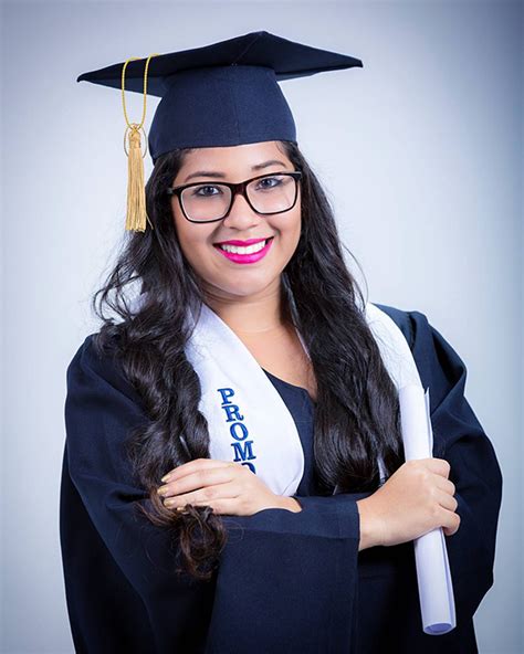 Guacho Fotografia Photoshoot Graduación Graduation Picture Poses