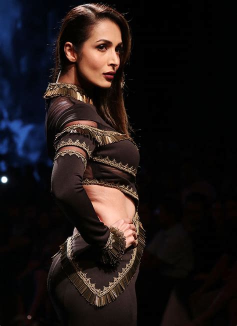 Malaika Arora Just Looked Gorgeous On Ramp Lakme Fashion Week Celebania