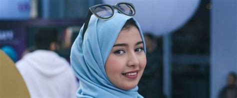 مغربية تفوز بلقب ملكة جمال المحجبات العرب 2018 تركيا الآن