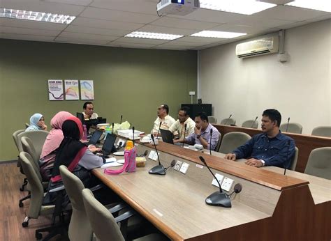 Prodi ilmu komunikasi telah menjalin kerjasama dengan university sains of malaysia (usm) dalam bidang penelitian, internasional seminar, serta pertukaran mahasiswa (students excjange) dengan newcastle university australia. SESI TAKLIMAT DAN PERKONGSIAN SISTEM BUDAYA KERJA ...