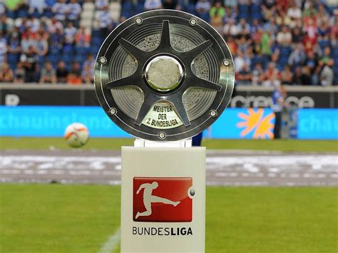 The bundesliga 2 meisterschale not only honours the best club of the season. Prognose: Wer macht das Rennen in Liga 2?