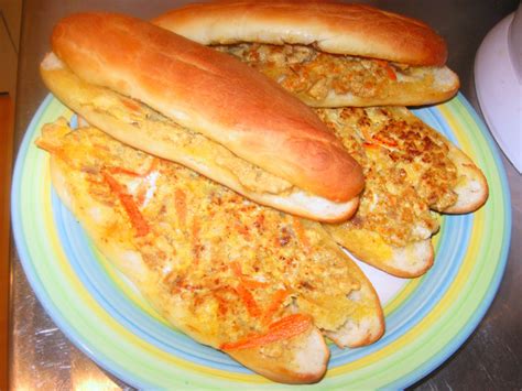 Mulai dari roti hot dog bun, roti tawar panjang yang. INAKU'S NOTES: ROTI JOHN